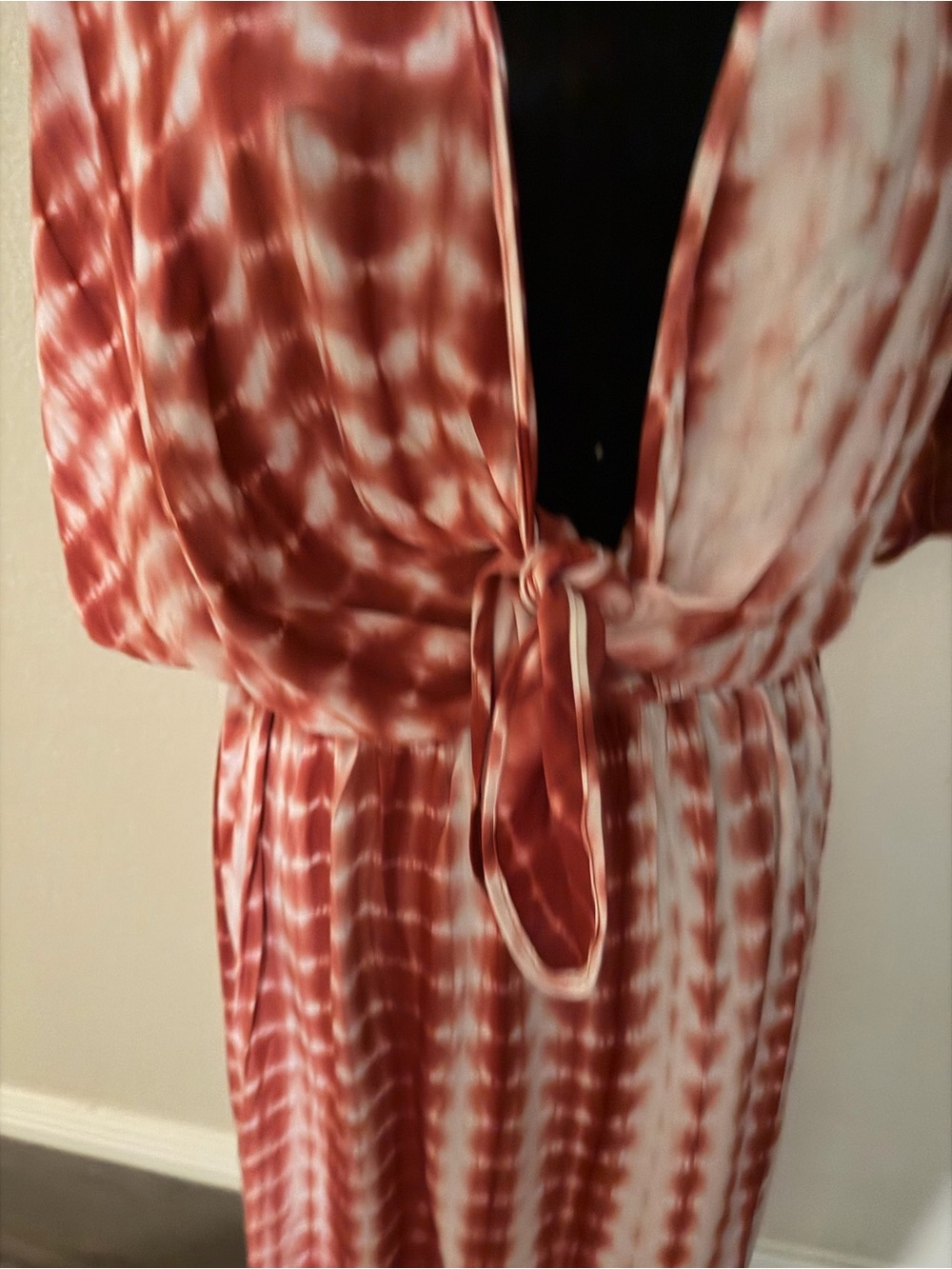 Tie-Dye Red Midi Dress with Front Tie - Picture 7 of 7